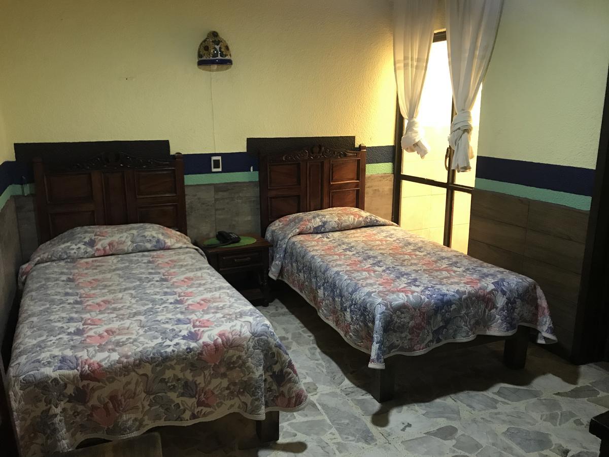 Hotel Tonala 外观 照片